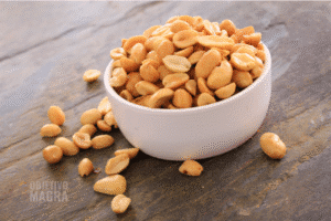 Amendoim na Dieta: Aliado ou Vilão do Emagrecimento? A Ciência por Trás da Quebra do Jejum e da Saciedade